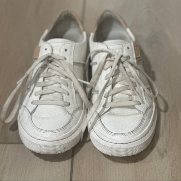 UGG Alameda Logo Platform Leather Sneakers 1130775 in White/Tan Women’s 7.5 - Picture 6 of 8